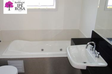 Casa &agrave; venda - 114m&sup2; - LOANDA