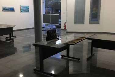 Sal&atilde;o Comercial para alugar - 250m&sup2; - Vila Thais