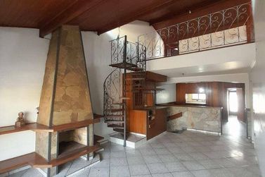 Casa para alugar - 300m&sup2; - Alvin&oacute;polis