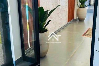Casa para alugar - 270m&sup2; - Tanque