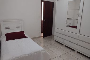 Casa &agrave; venda - CENTRO