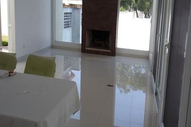 Casa &agrave; venda - 300m&sup2; - Condom&iacute;nio Shambala I