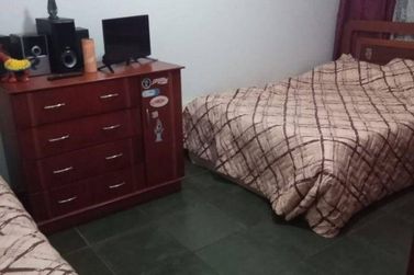 Casa &agrave; venda - 400m&sup2; - Jardim Siriema