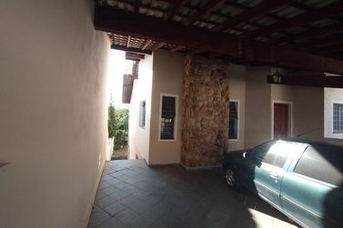 Casa &agrave; venda - 242m&sup2; - Jardim Tapajos