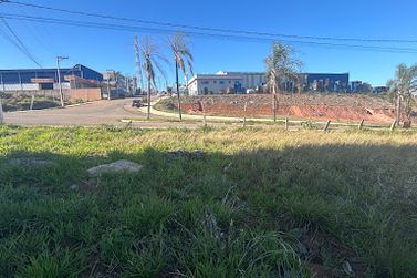 Terreno &agrave; venda - 3500m&sup2; - Loteamento Serras de Atibaia I