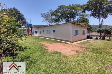 Ch&aacute;cara &agrave; venda - 750m&sup2; - Vila Santa Helena