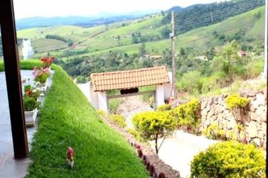 Ch&aacute;cara &agrave; venda - 260m&sup2; - Vit&oacute;ria R&eacute;gia
