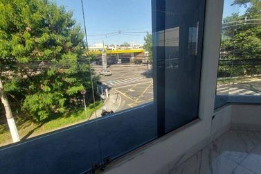 Sal&atilde;o Comercial para alugar - 48m&sup2; - Centro