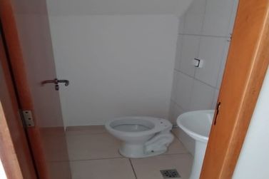 Casa &agrave; venda - 65m&sup2; - JARDIM COLONIAL
