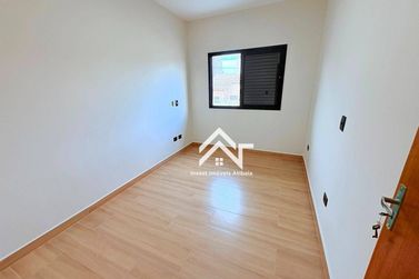 Casa &agrave; venda - 102m&sup2; - Nova Cerejeiras