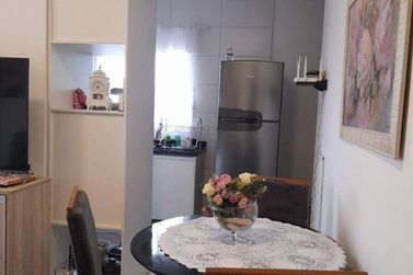 Apartamento &agrave; venda - 52m&sup2; - Nova Cerejeira