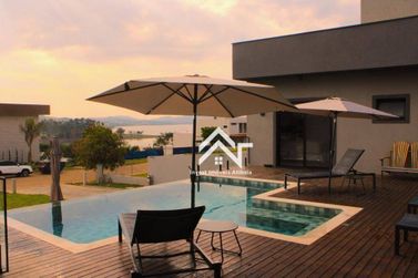 Casa &agrave; venda - 250m&sup2; - Bairro Canedos