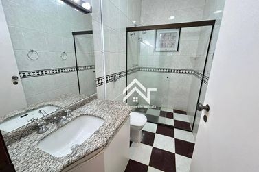 Casa para alugar - 440m&sup2; - Vila Petr&oacute;polis