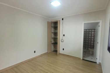 Casa &agrave; venda - 342m&sup2; - Nova Gard&ecirc;nia