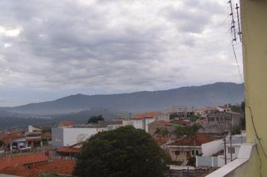 Casa &agrave; venda - 360m&sup2; - Alvin&oacute;polis