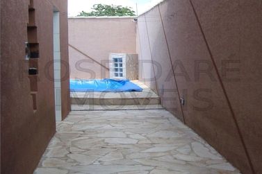 Casa &agrave; venda - 300m&sup2; - NOVA CEREJEIRA