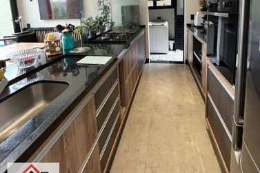 Casa &agrave; venda - 231m&sup2; - Ch&aacute;caras Maring&aacute;