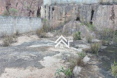 Terreno &agrave; venda - 200m&sup2; - Cachoeirinha