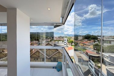 Apartamento para alugar - 170m&sup2; - Nova Gard&ecirc;nia