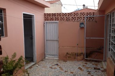 Casa &agrave; venda - 211m&sup2; - Centro