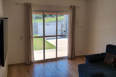 Casa &agrave; venda - 65m&sup2; - Loteamento Parque Serras de Atibaia I