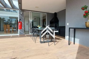 Casa &agrave; venda - 350m&sup2; - Tanque