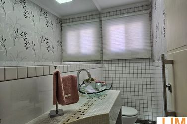 Casa &agrave; venda - 351m&sup2; - Vila Giglio