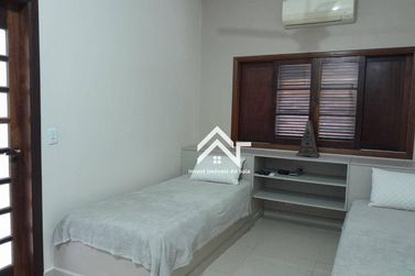 Casa &agrave; venda - 330m&sup2; - Parque Arco Iris