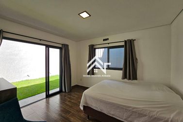 Casa &agrave; venda - 234m&sup2; - Loteamento Parque Residencial Serras de Atibaia II
