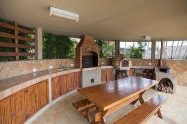 Casa &agrave; venda - 2430m&sup2; - Jardim Itaperi