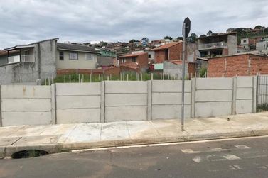 Terreno &agrave; venda - 125m&sup2; - Jd Imperial