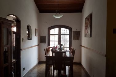 Casa &agrave; venda - 397m&sup2; - RETIRO DAS FONTES