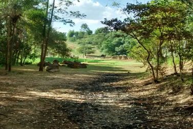 S&iacute;tio &agrave; venda - 348928m&sup2; - Itapetinga