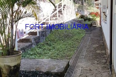 Casa &agrave; venda - 2000m&sup2; - Condom&iacute;nio Clube da Montanha