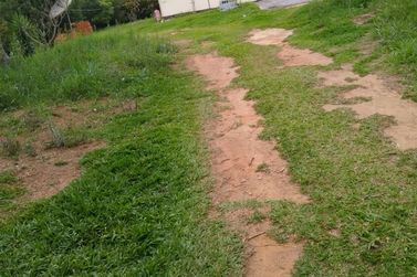 Terreno &agrave; venda - 3525m&sup2; - RIBEIR&Atilde;O DOS PORCOS