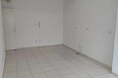 Sal&atilde;o Comercial para alugar - 27m&sup2; - Centro