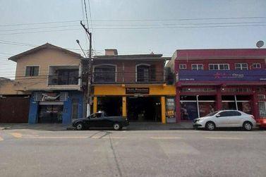 Casa para alugar - 300m&sup2; - Alvin&oacute;polis