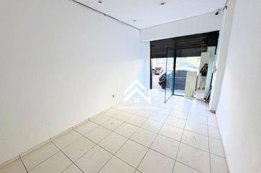 Sal&atilde;o Comercial para alugar - 50m&sup2; - Centro