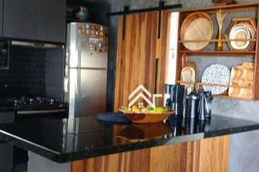 Casa &agrave; venda - 450m&sup2; - Condom&iacute;nio Shambala III