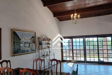 Casa &agrave; venda - 480m&sup2; - Jardim dos Pinheiros