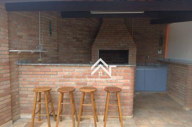 Casa para alugar - 146m&sup2; - Jardim do Lago