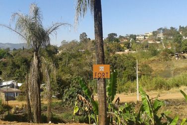 Terreno &agrave; venda - 127m&sup2; - Jardim Imperial