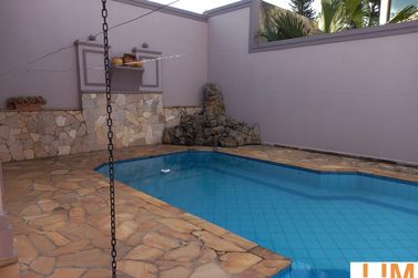 Casa &agrave; venda - 343m&sup2; - Jardim Itaperi