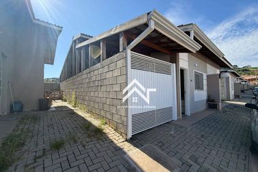 Casa &agrave; venda - 52m&sup2; - Jardim Colonial