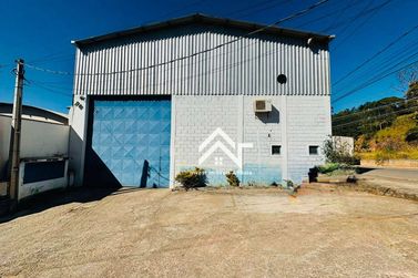 Sal&atilde;o Comercial para alugar - 584m&sup2; - Vila Industrial