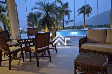 Casa &agrave; venda - 354m&sup2; - Itapor&atilde;
