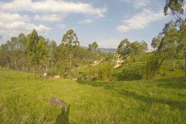 Terreno &agrave; venda - 2001m&sup2; - Jardim Est&acirc;ncia Brasil