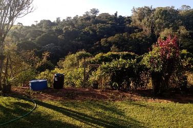S&iacute;tio &agrave; venda - CACHOEIRA