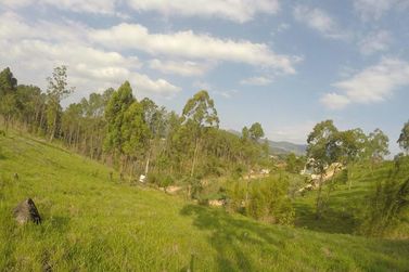 Terreno &agrave; venda - 2001m&sup2; - Jardim Est&acirc;ncia Brasil