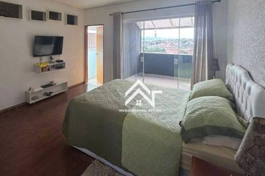 Casa &agrave; venda - 190m&sup2; - Jardim Jaragu&aacute;